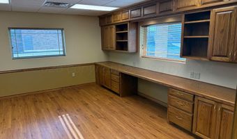 4718 S WESTERN St, Amarillo, TX 79109