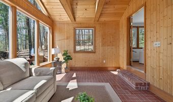 57 Juniper Rd, Andover, MA 01810