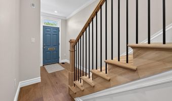 11 COLLEGE Ave, Annapolis, MD 21401
