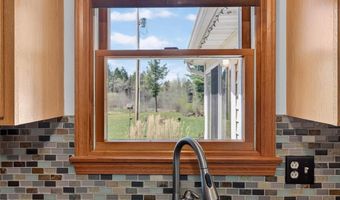1600 County Line Rd, Alden, NY 14004
