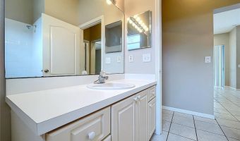 6813 REGENTS VILLAGE Way, Apollo Beach, FL 33572