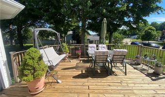 869 MOSS CANYON Dr, Amherst, OH 44001