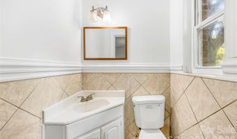 4418 N Sharon Amity Rd, Charlotte, NC 28205