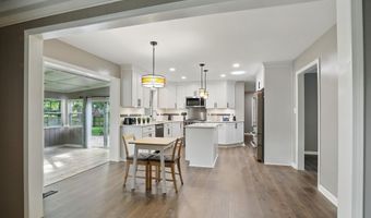 8635 Bishops Ln, Indianapolis, IN 46217