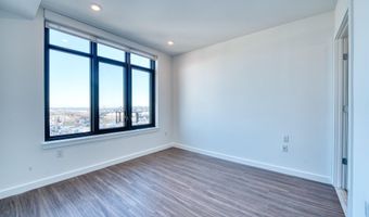 957 BROADWAY 703, Bayonne, NJ 07002