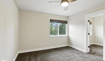 8683 Estates Cir, Anchorage, AK 99507
