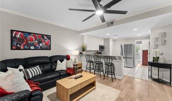 250 W Broad St 205, Athens, GA 30601
