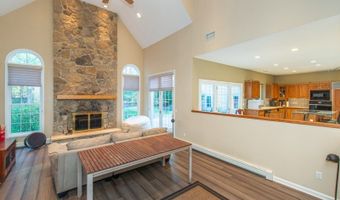 190 Andover Mohawk Rd, Andover, NJ 07821