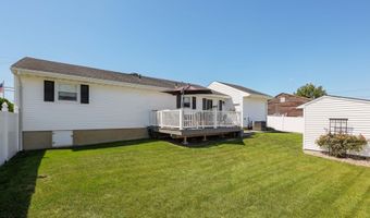 28 Birch St, Beachwood, NJ 08722