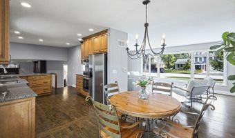 516 S Patton Ave, Arlington Heights, IL 60005