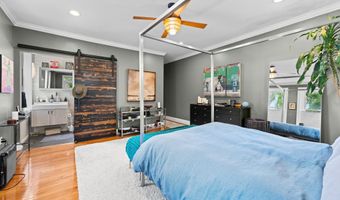 15 SEATON Pl NE 2, Washington, DC 20002