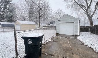862 Chinook Ave, Akron, OH 44305