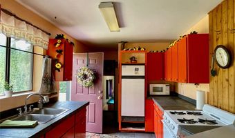 13818 Crystal Creek Ln, Bigfork, MT 59911