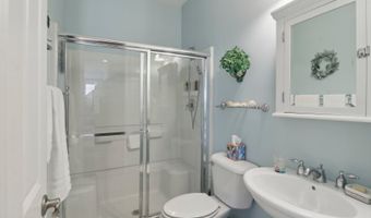 40418 N South Newport Dr, Antioch, IL 60002