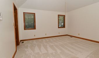 1250 Bur Oak Ct, Avon, IN 46123