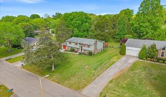 1305 Ridgeway Cir, Athens, TN 37303