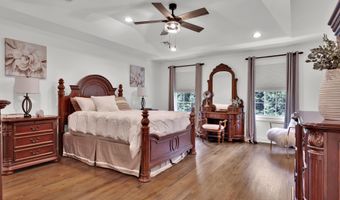 59 White Oak Ln, Aberdeen, NJ 07747