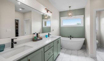 12749 NE Cherokee Dr, Adrian, MO 64720