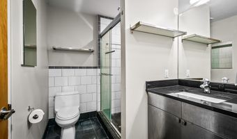 18 E MADISON St 4, Baltimore, MD 21202