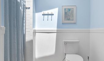 1486 Washington St, Bath, ME 04530
