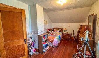 11936 150th St, Aredale, IA 50605