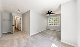 4929 Willow Creek Dr, Woodstock, GA 30188