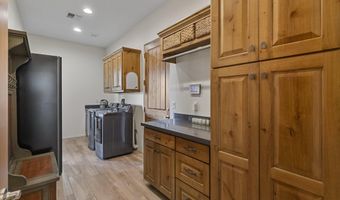 21620 W Buckwheat Ln, Congress, AZ 85332