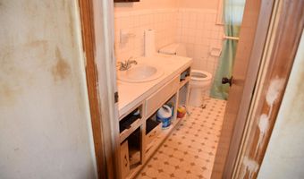 211 E Modlin Rd, Ahoskie, NC 27910