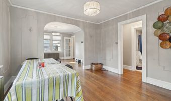 30 Dover St, Bridgeport, CT 06610