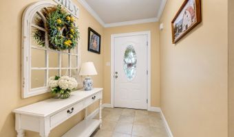 653 Neptune Ave, Beachwood, NJ 08722