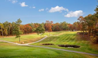 13 Laurel Hill Ct 13, Bourne, MA 02532