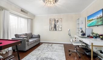 1405 E Central Rd 222C, Arlington Heights, IL 60005