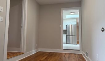 41 Woods Ave, Bergenfield, NJ 07621