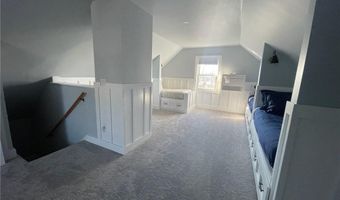 35 Annandale Rd, Newport, RI 02840