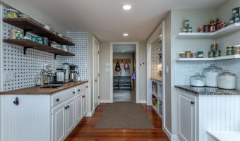 83 Thomson Rd, Bethlehem, CT 06751