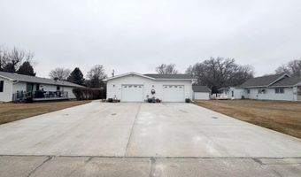 918 S 1st St, Albion, NE 68620