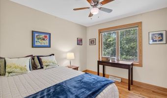 3 Proctor Ct, Albany, NY 12211