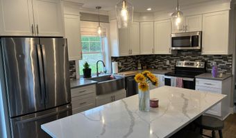 48 Mountain View Dr, Auburn, ME 04210