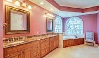 2001 Claudette Ct, Biloxi, MS 39531