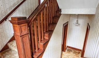 213 W 2nd St, Alma, MO 64001