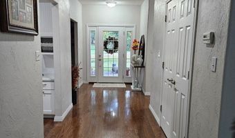 1923 Eastridge Dr, Arkansas City, KS 67005