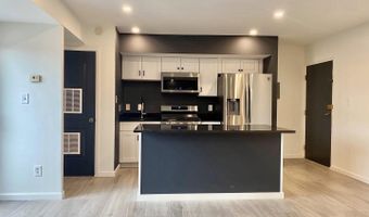 3408 25TH St S 13, Arlington, VA 22206