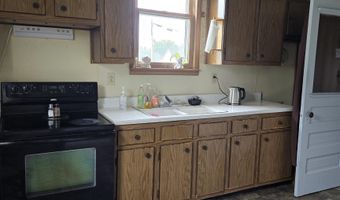 221 W 11th St, Bicknell, IN 47512