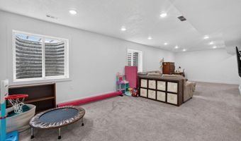 1561 Petersburg Dr, Chubbuck, ID 83202
