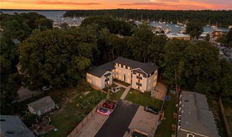 32 Exchange St 204, East Greenwich, RI 02818