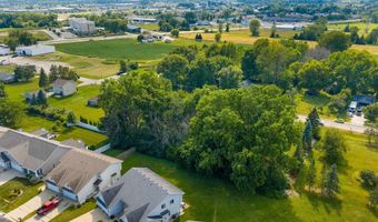 1900 OLDE CASALOMA Dr, Appleton, WI 54913
