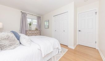 1729 Weldon Blvd, Ann Arbor, MI 48103
