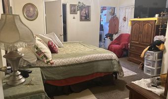 202 204 Peachtree St, Carlsbad, NM 88220