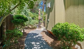 488 SW Forest Grove Dr, Bend, OR 97702
