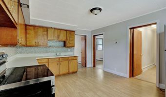 4 June Pl, Aberdeen, NJ 07747